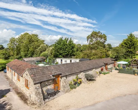 The Golden Fleece Hotels in Chard