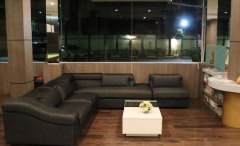 Eastpana Executive Residence 304 Prachinburi