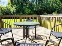 Bonita Bungalow Hotels in Madison County