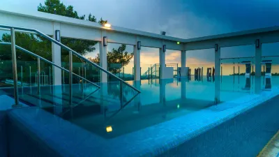 Almond Hotel Hotels in Ma'ale HaHamisha