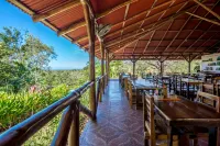 Hotel Cerro Lodge Hotels in Tarcoles