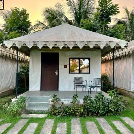 La Casa Club & Resort