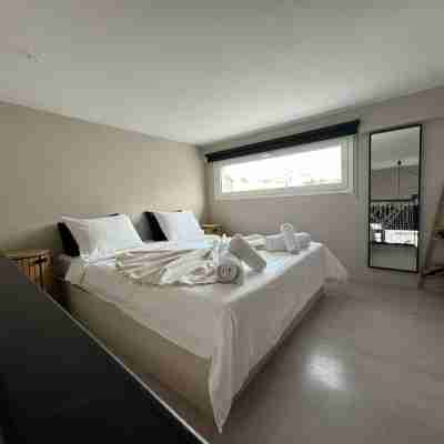 Stella's Loft in Center of Tinos Rooms