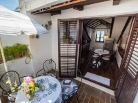 Stone House Seaside Retreat on Brač Island - Homestays