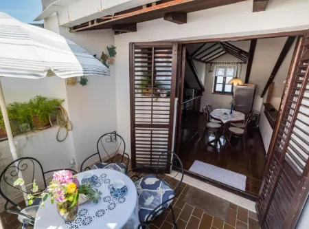 Stone House Seaside Retreat on Brač Island Отели в г. Sutivan