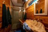 Matumi Trail Forest Lodges - Matumi and Mitzeeri
