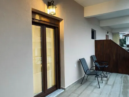 Abete Luxury Apartments Отели в г. Мецовон