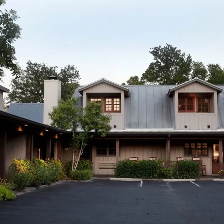 The Winchester Lodge