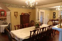 Kirkwood Inn Hotels in Mason