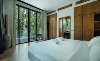 Baan Bua BT17 by Villacarte