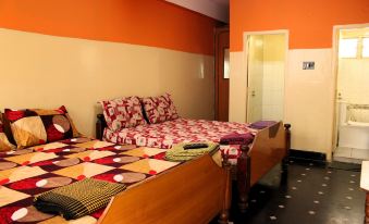 I-ROOMZ Surya Deluxe Lodge