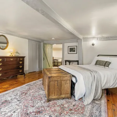 Historic 1686 Home Near Downtown l 5BR Retreat