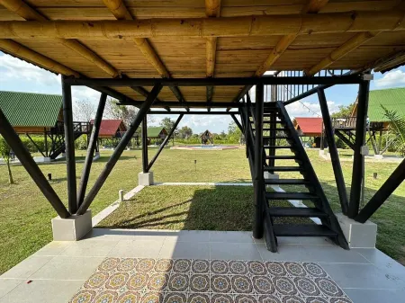 Ecohotel El Obelisco Отели в г. Пуэрто Лопес