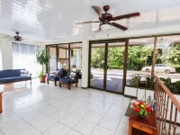 Hotel Flor Blanca Các khách sạn gần Sân vận động Alberto Braglia Stadium