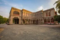 Nilambag Palace Hotel Các khách sạn gần Ganga Deri