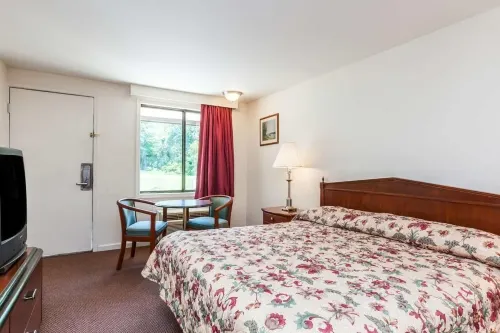 Sunrise inn