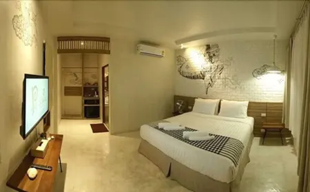 Koh Ngai Paradise Beach Отели рядом с достопримечательностью «Kuan Tong Rock»