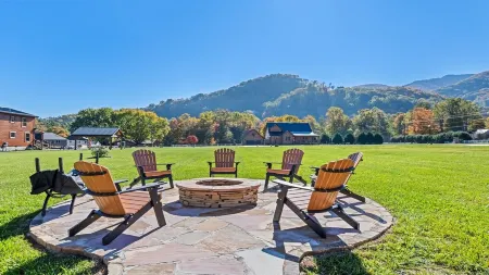 Harmony Haven/Brand-New/360-Degree Scenery/Fire Pit - Twin Cabin