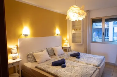 Sea view apartment 4pax with pool near the beach
