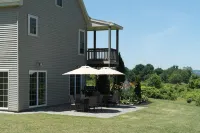 Large Finger Lakes Getaway - 5 BR with Bath Access! Hotels in Naples