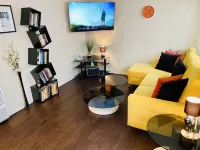 Modern, Clean and Homey APT by the Beach!