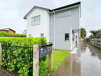 Smart Duplex- Two Separated House Under One Roof Hotel a Frankton