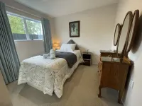 Spacious sunny cottage (airport close, family, pet friendly, disability access) Các khách sạn ở Burnside