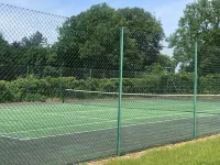 Victorian Old Coach House With Superking Master Bedroom suite and Tennis Court.