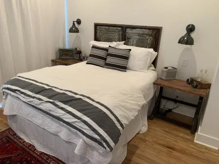 Beautiful Spot on Smith Lake