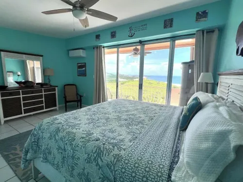 Spectacular Oceanview 2 Bedroom Coakley Bay Condo with AC & Wifi.