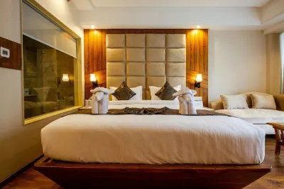 Hotel Pearl Crown