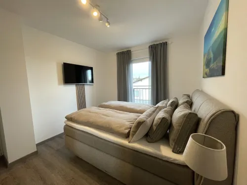 Modern and centrally located holiday apartment with a large balcony. Hotels in Losheim