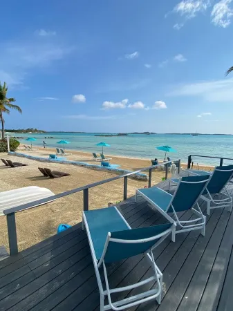 Newly Remodeled Hillside Unit at the Hideaways