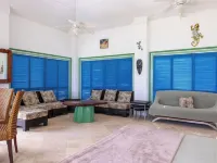 Rum& Little Barron Villa: Your North Side Haven-Beach, Ocean, Garden Views! Hotels in North Side