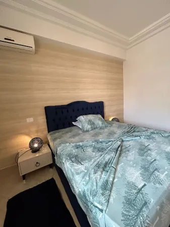 Cosy et Spacieux, Avec Balcon Отели в г. El Kram