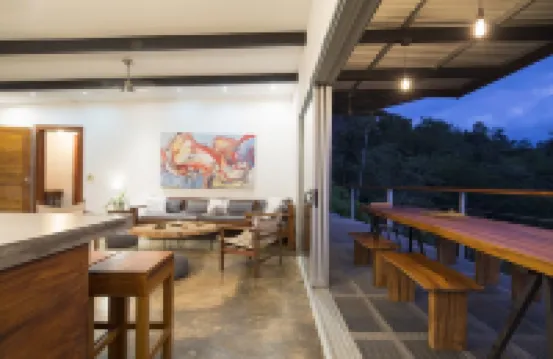 Fantastic Whale's Tail View, Private, Modern Villa with Pool & River Access