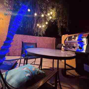 Charming 2-bedroom apartment with WiFi, AC in fabulous Phoenix Others