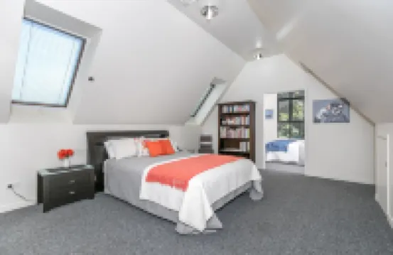 Modern and Spacious Apartment in Tamahere Country Living Zone - Condos