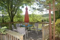 Secluded Cottage On Beautiful Stony Lake and Creek Hotel a Benona Township