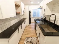 Modern guest suite, central location in SLC valley Hotels in Draper