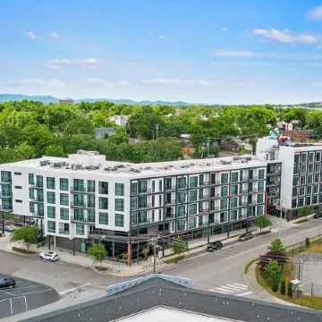 Harthall Hotel Отели рядом с достопримечательностью «Университет Липскомба»