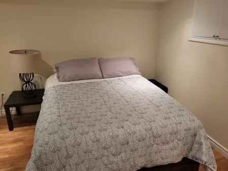 Wasaga Cottage 2 min from beach 1! 5min from blueberry trail