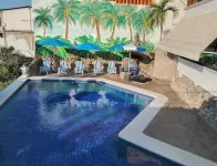 Steps From Main Beaches & Ocean View From Pool Hoteles en 