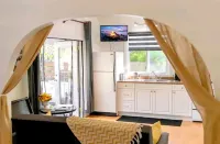 Full Suite! Private and Secluded Deck/Yard! Central to Vernon! Pet Friendly!