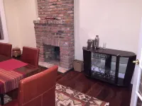 SVR00235 Only 3 blocks from Forsyth Park, free parking, walkable everywhere