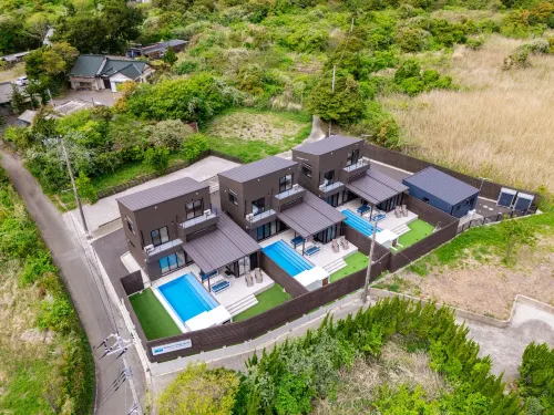 Retreat Villa Aym - Pools