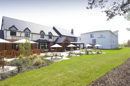 Premier Inn Corby Отели в г. Кеттеринг Дистрикт