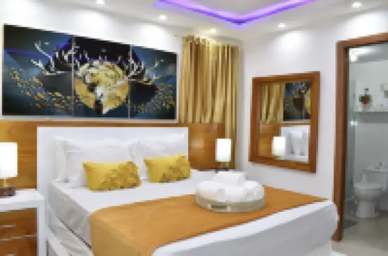 Luxury apartment with private hot tub Jacuzzi/3bed/2bath/pool/AC โรงแรมใน