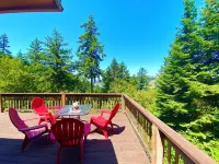 Hummingbird Vista! Scenic River and Ocean Views & Hot Tub - 4WD RQD