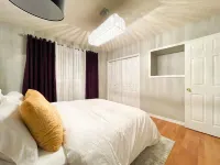 Vintage Bungalow. It’s Better than a hotel. spread out & enjoy the space.